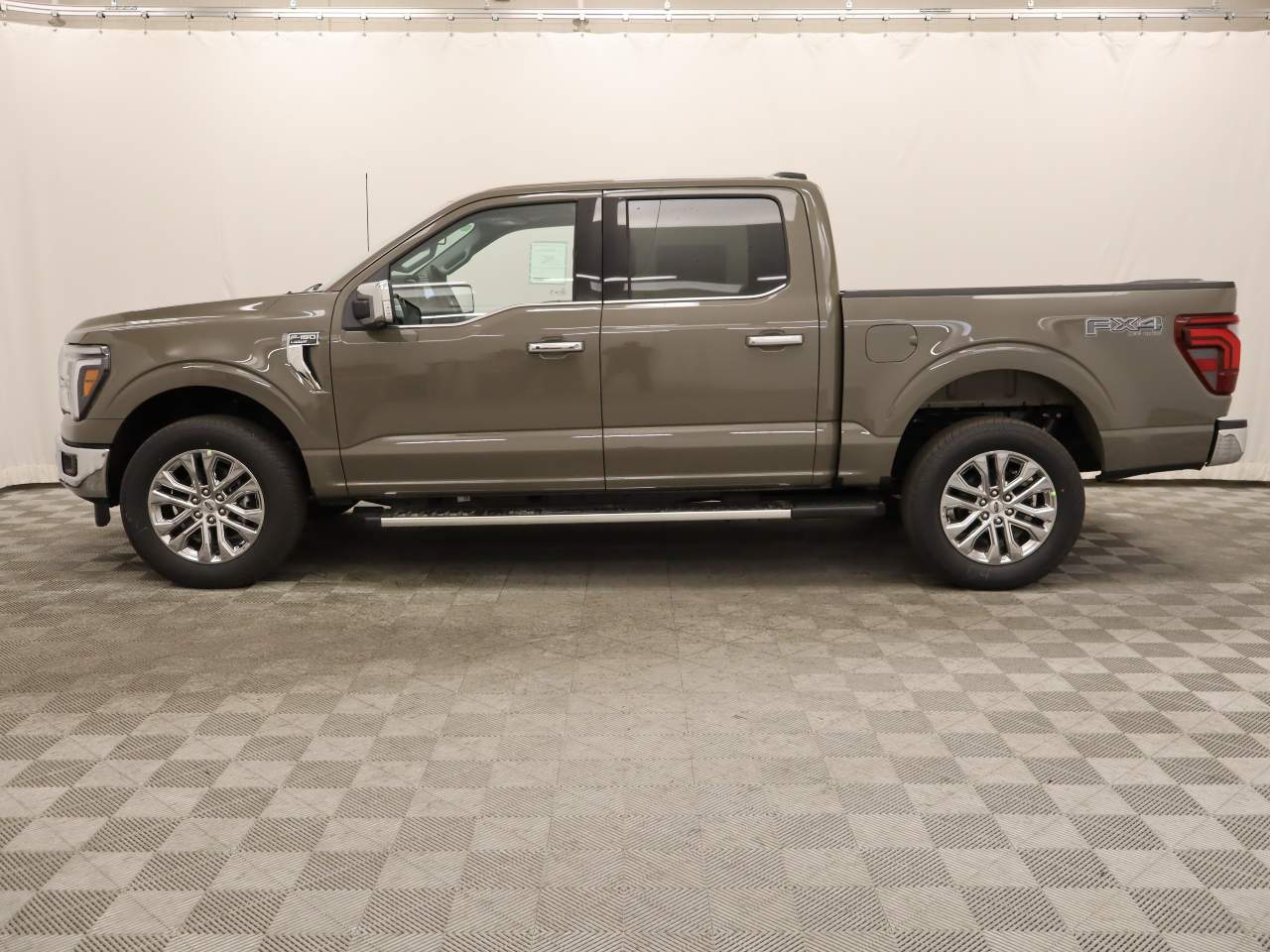 2025 Ford F-150 SuperCrew Lariat