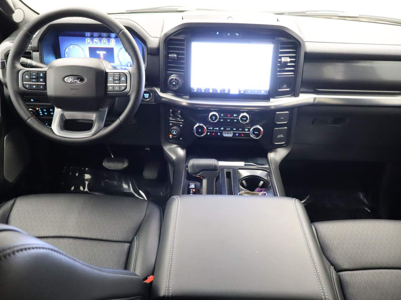 2025 Ford F-150 Lariat Crew Cab