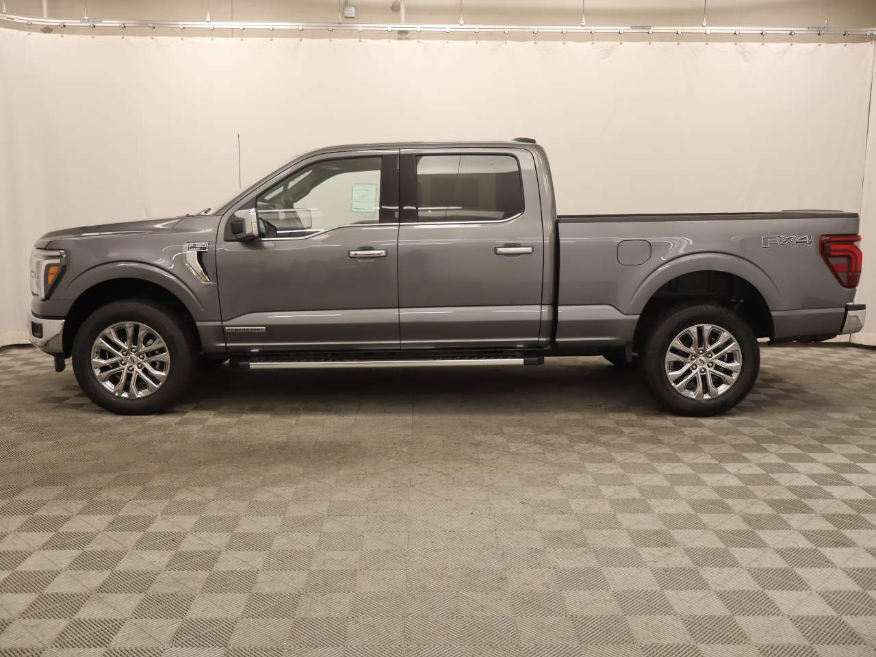 2025 Ford F-150 SuperCrew Lariat