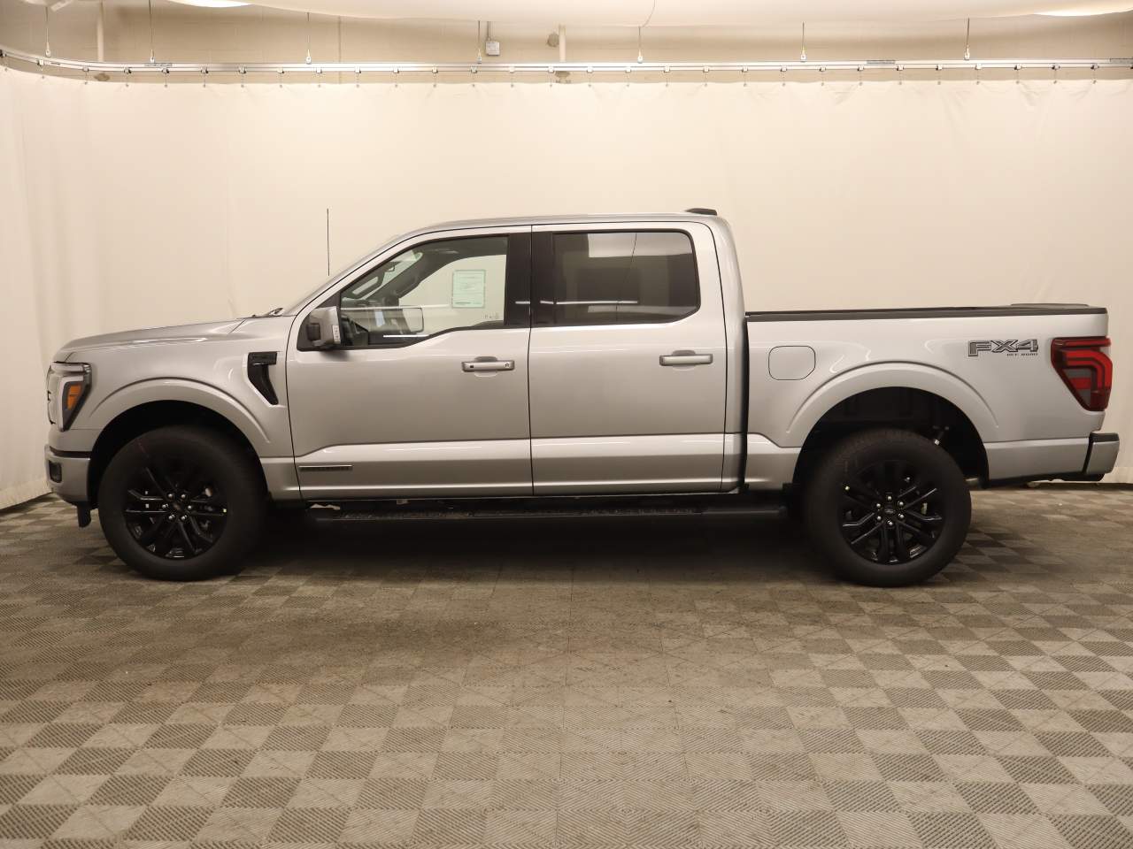 2025 Ford F-150 SuperCrew Lariat