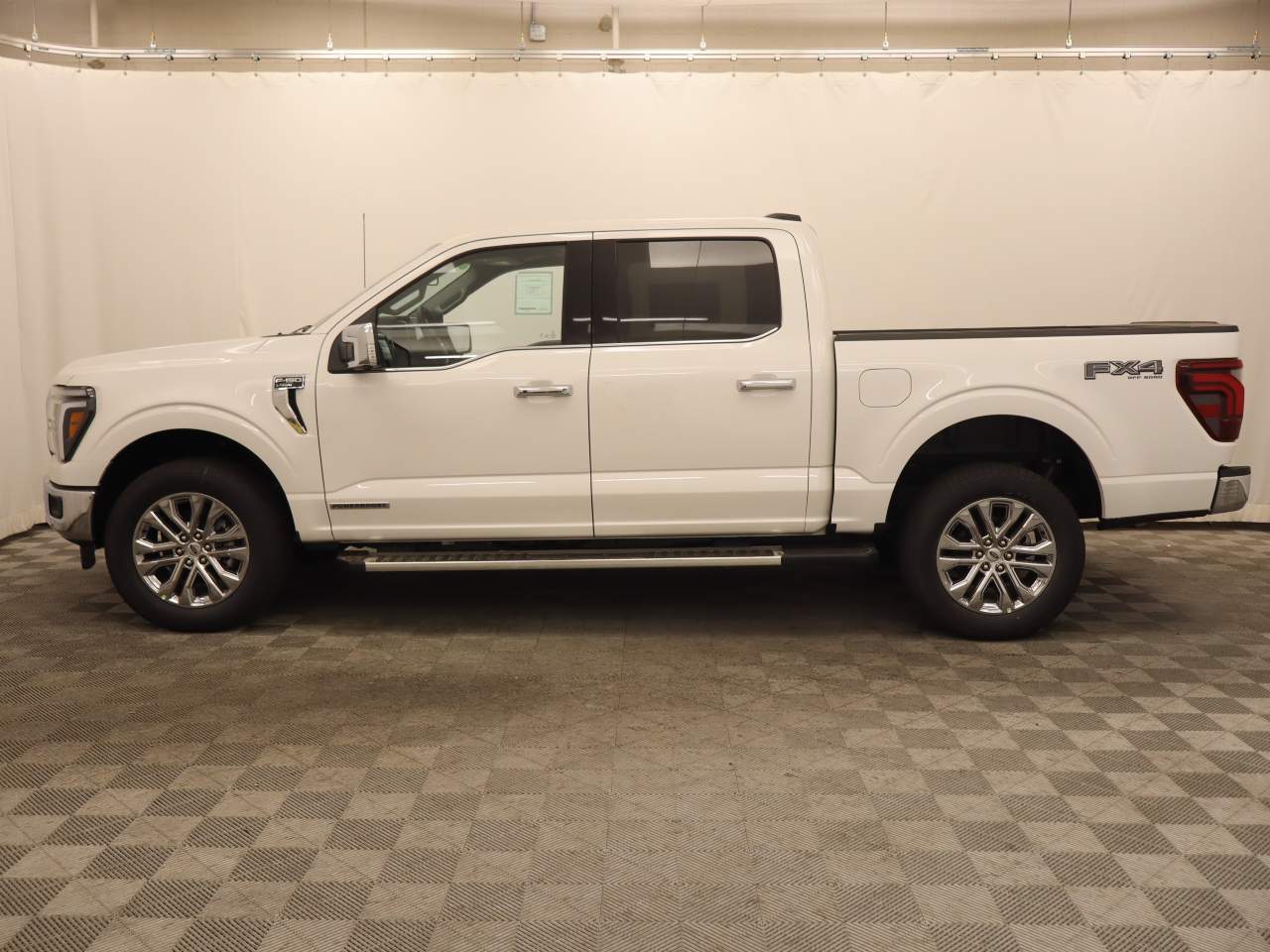 2025 Ford F-150 SuperCrew Lariat