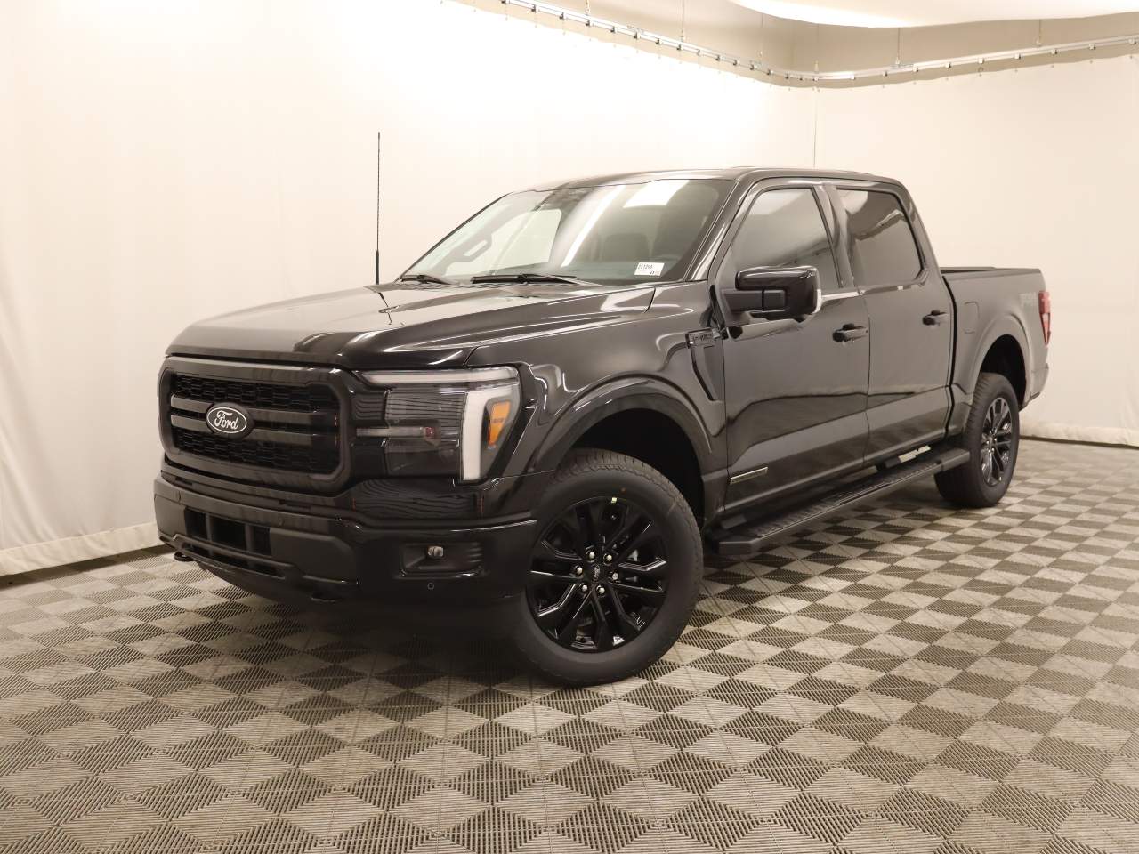 2025 Ford F-150 SuperCrew Lariat