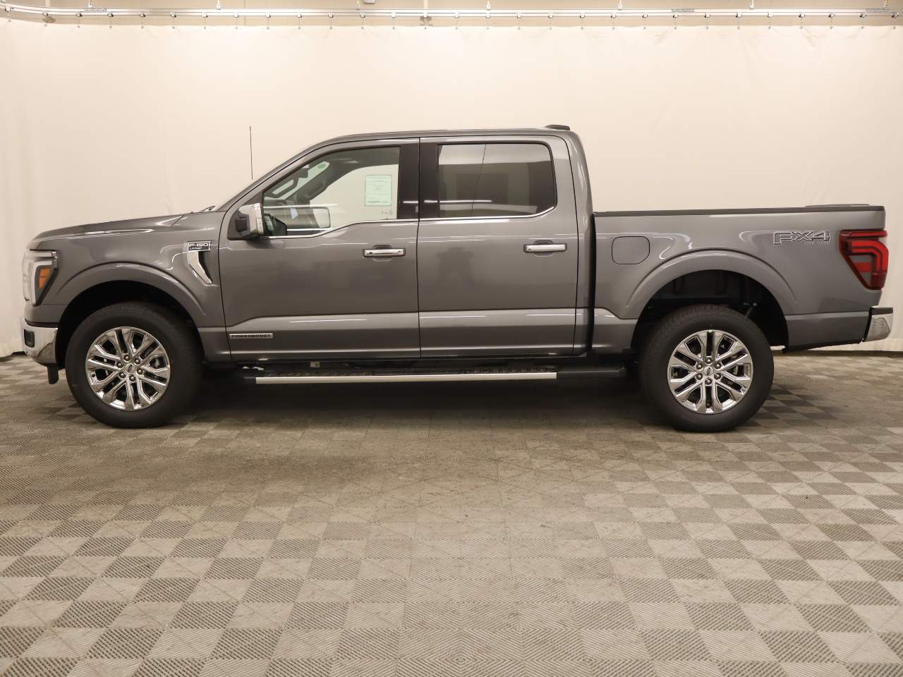2025 Ford F-150 SuperCrew Lariat