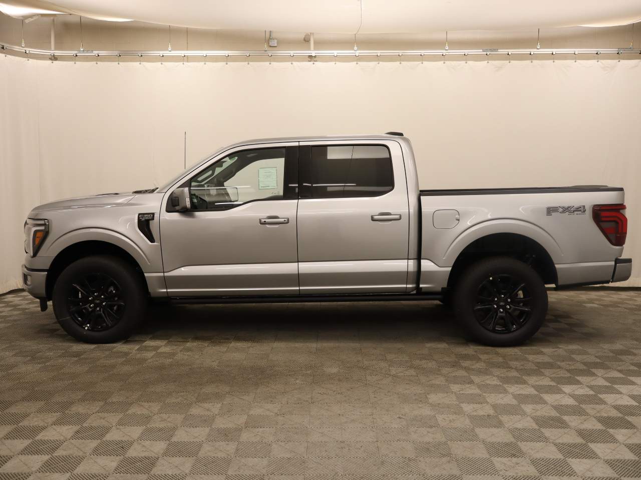 2025 Ford F-150 SuperCrew Platinum