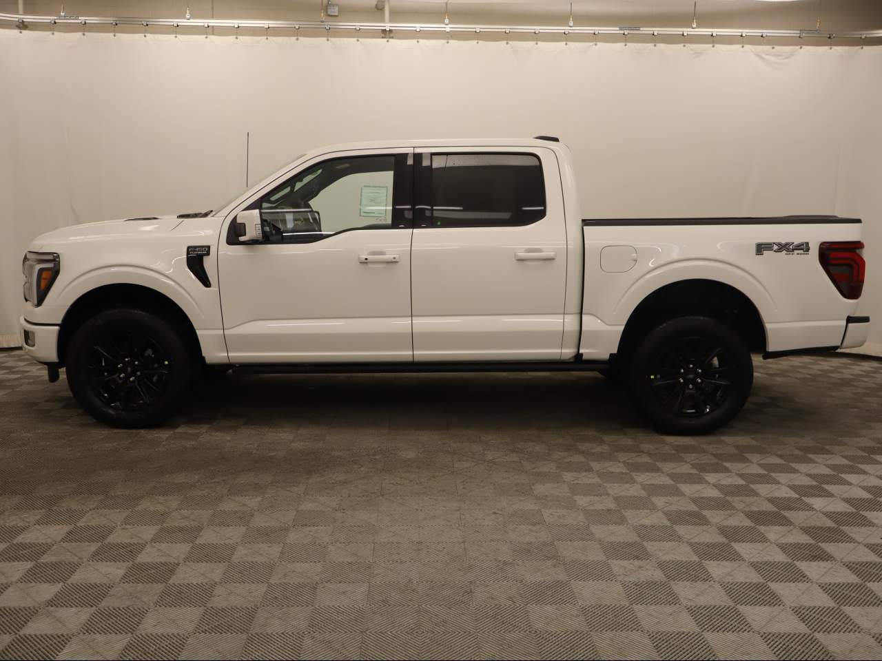 2025 Ford F-150 SuperCrew Platinum