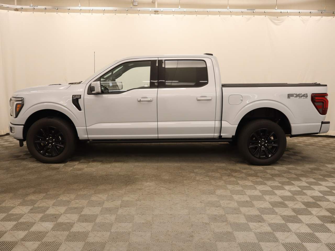 2025 Ford F-150 Platinum Crew Cab