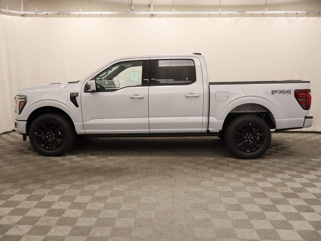 2025 Ford F-150 SuperCrew Platinum