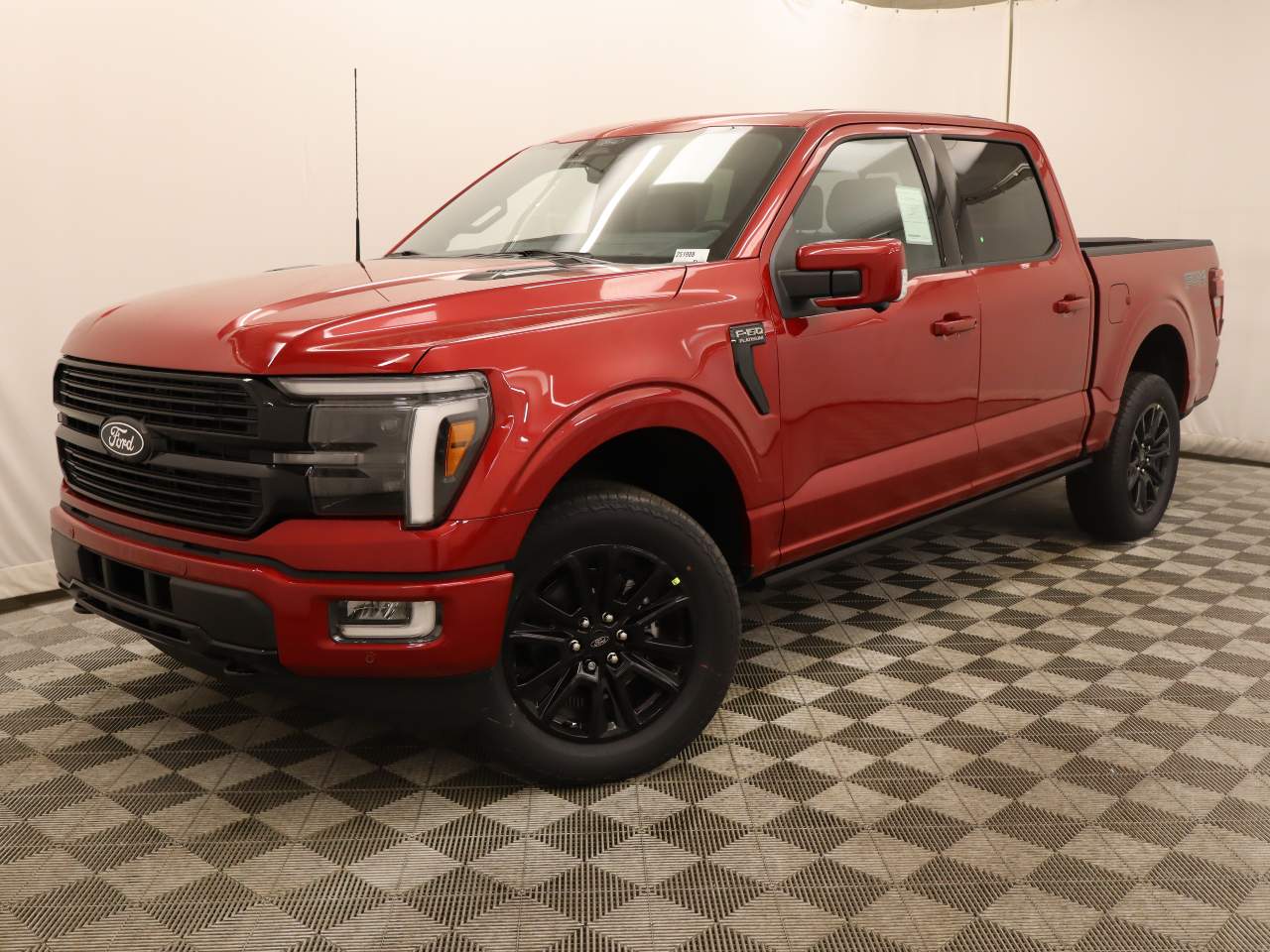 2025 Ford F-150 Platinum's photo