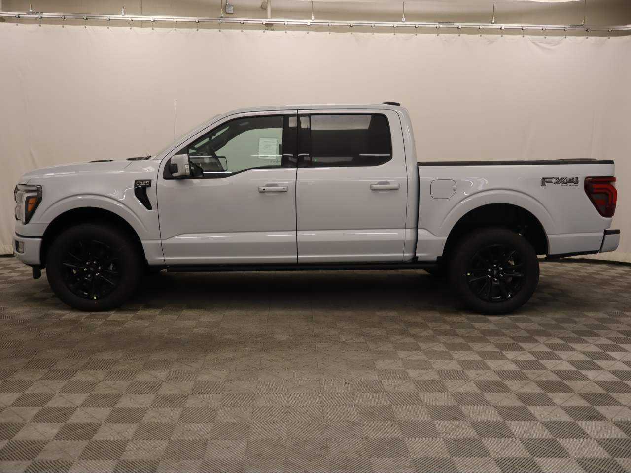 2025 Ford F-150 SuperCrew Platinum