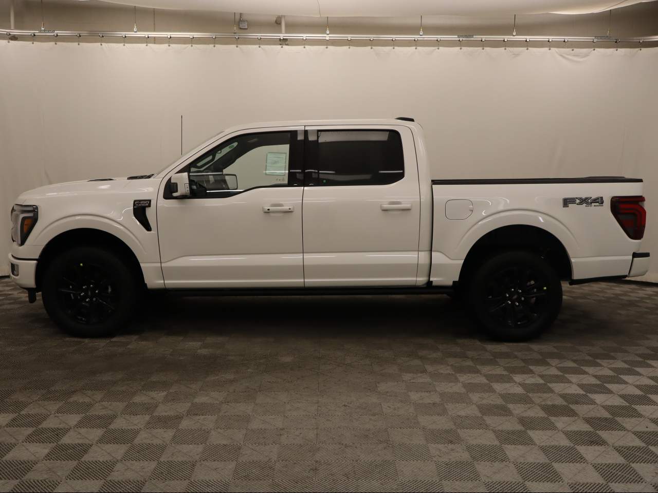 2025 Ford F-150 SuperCrew Platinum