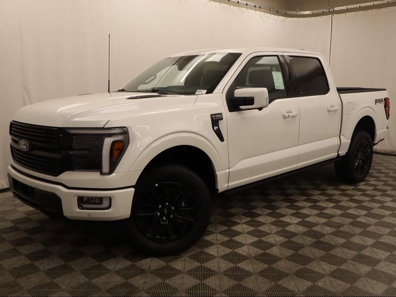 2025 Ford F-150 SuperCrew Platinum