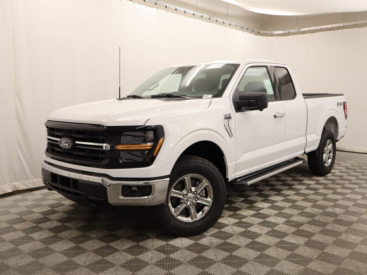 2024 Ford F-150 SuperCab XLT