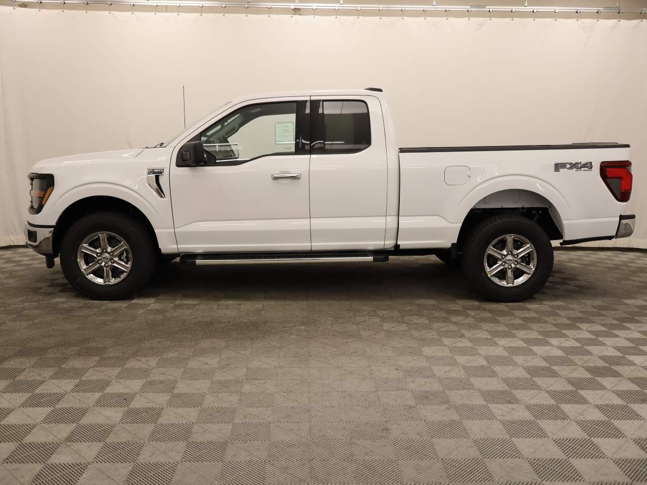 2024 Ford F-150 SuperCab XLT