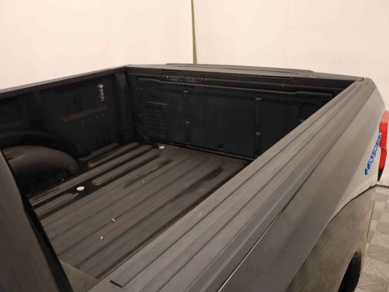 2023 Ford F-150 Lightning XLT Crew Cab
