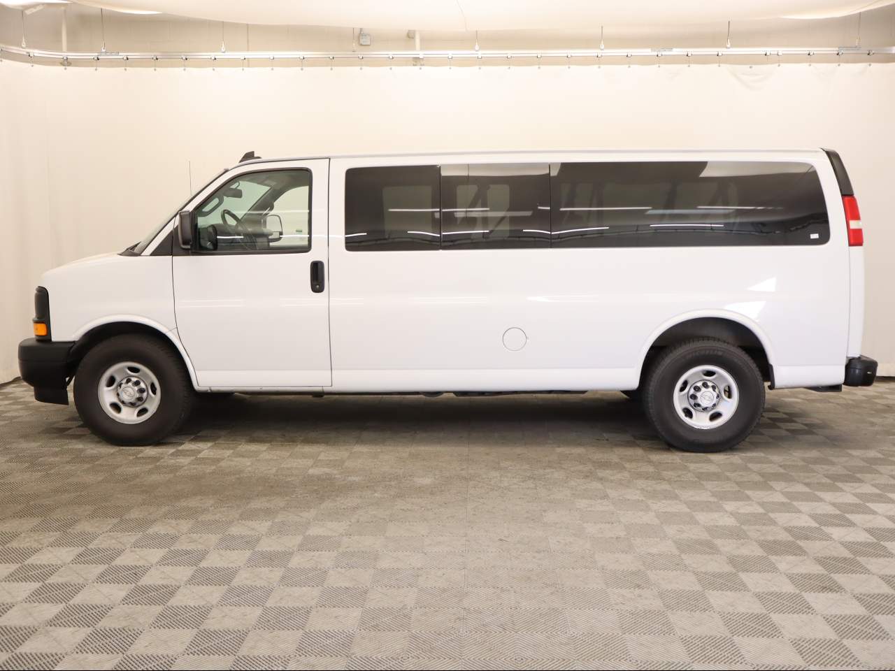 2017 Chevrolet Express LS 3500