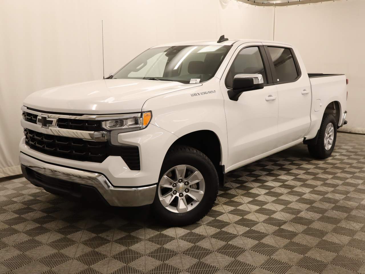 2022 Chevrolet Silverado 1500 LT Crew Cab