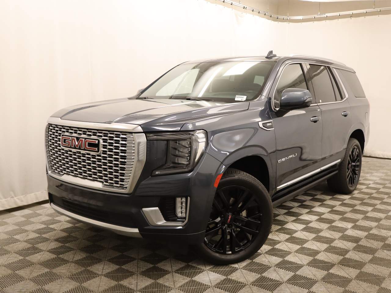 2021 GMC Yukon 4WD Denali's photo