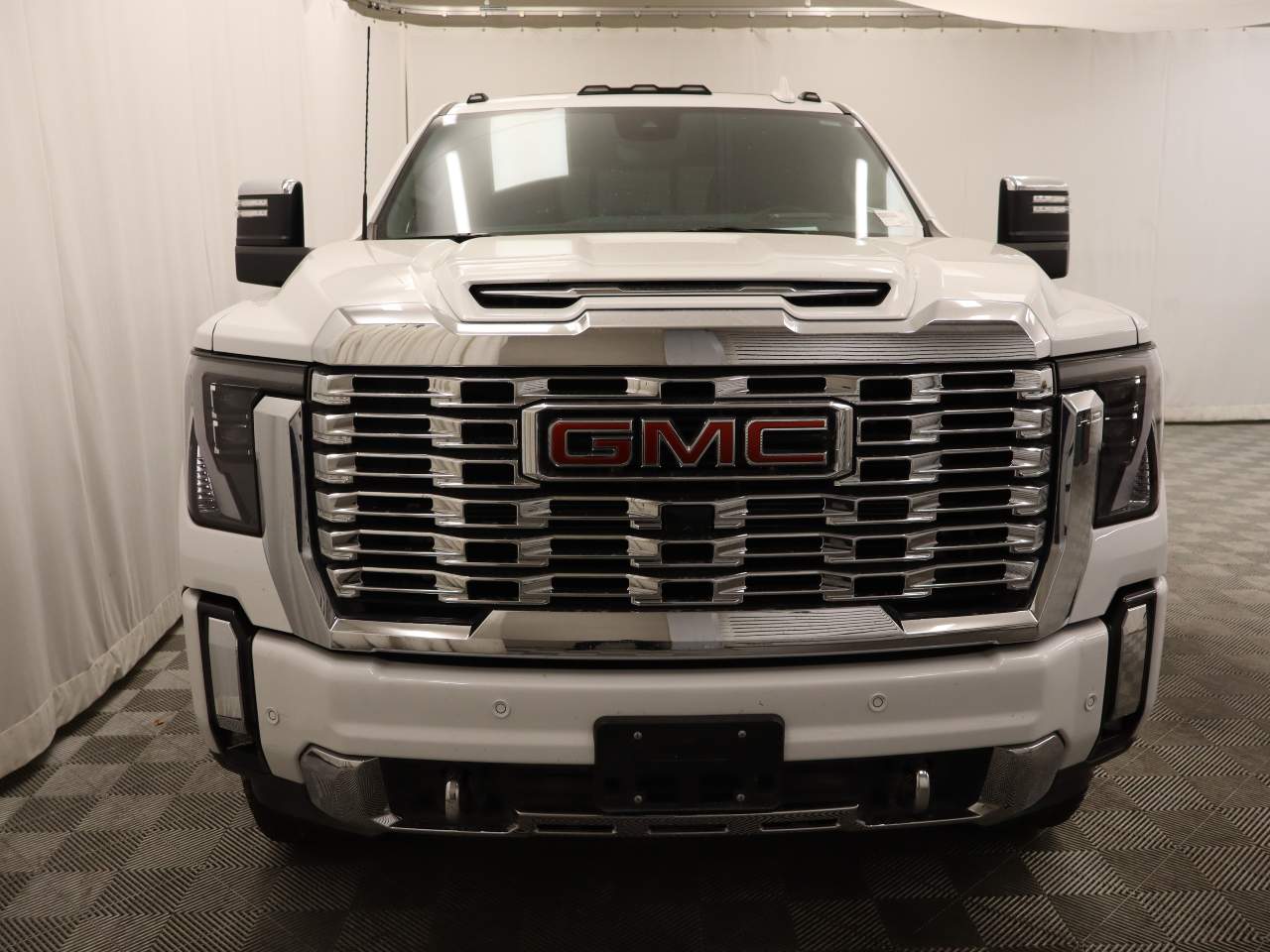 2024 GMC Sierra 4WD Crew Cab Standard Box Denali's photo