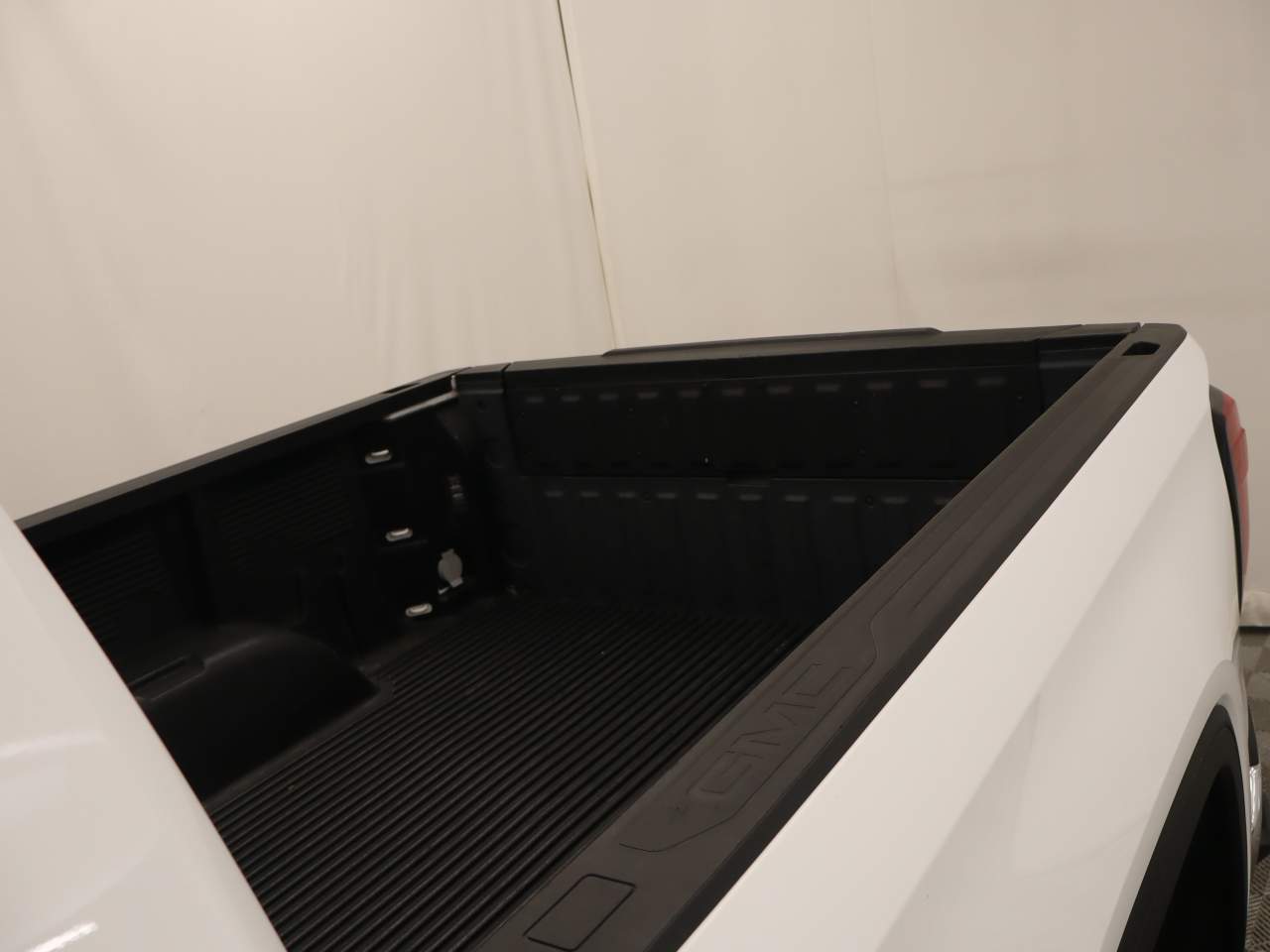 2024 GMC Sierra 1500 SLT Crew Cab