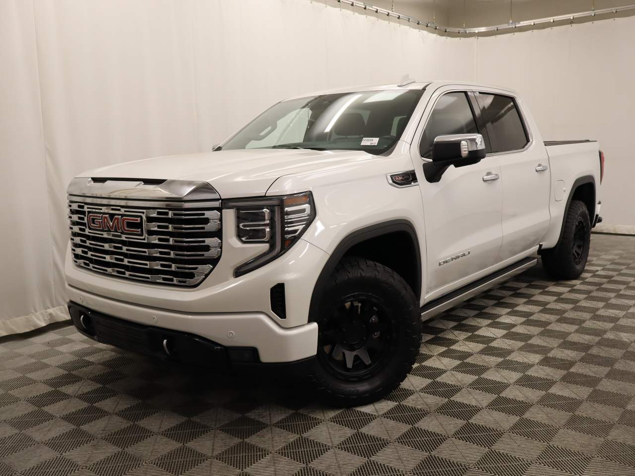 2023 GMC Sierra 1500 Denali Crew Cab