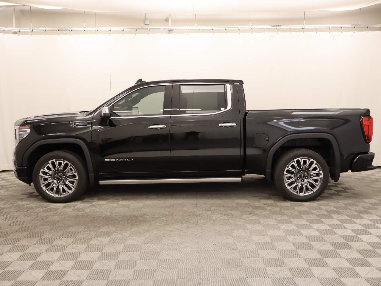 2025 GMC Sierra 1500 Denali Ultimate Crew Cab