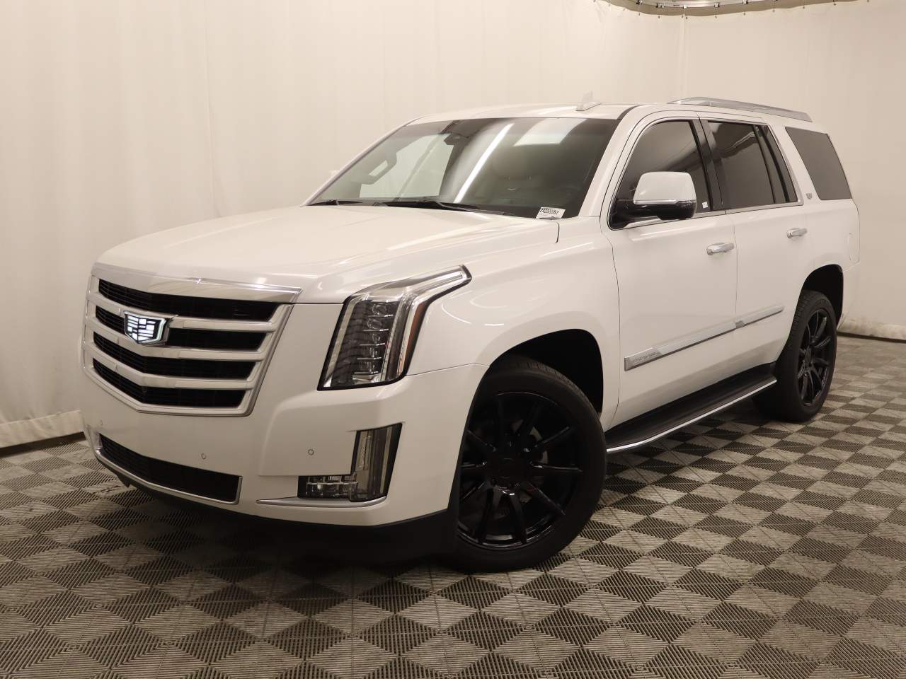 2016 Cadillac Escalade Luxury Collection