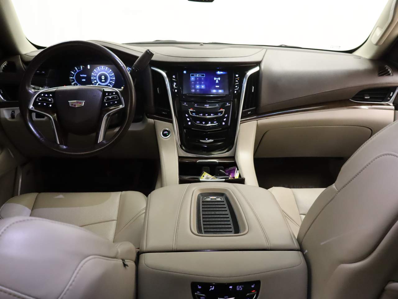 2016 Cadillac Escalade Luxury Collection
