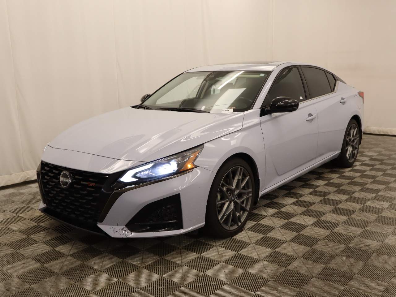 2023 Nissan Altima 2.0 SR