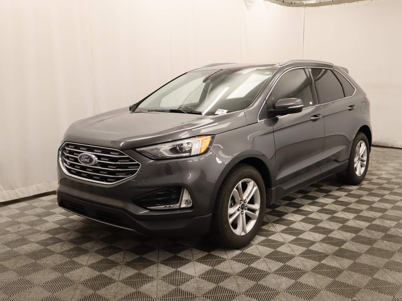 2020 Ford Edge SEL's photo