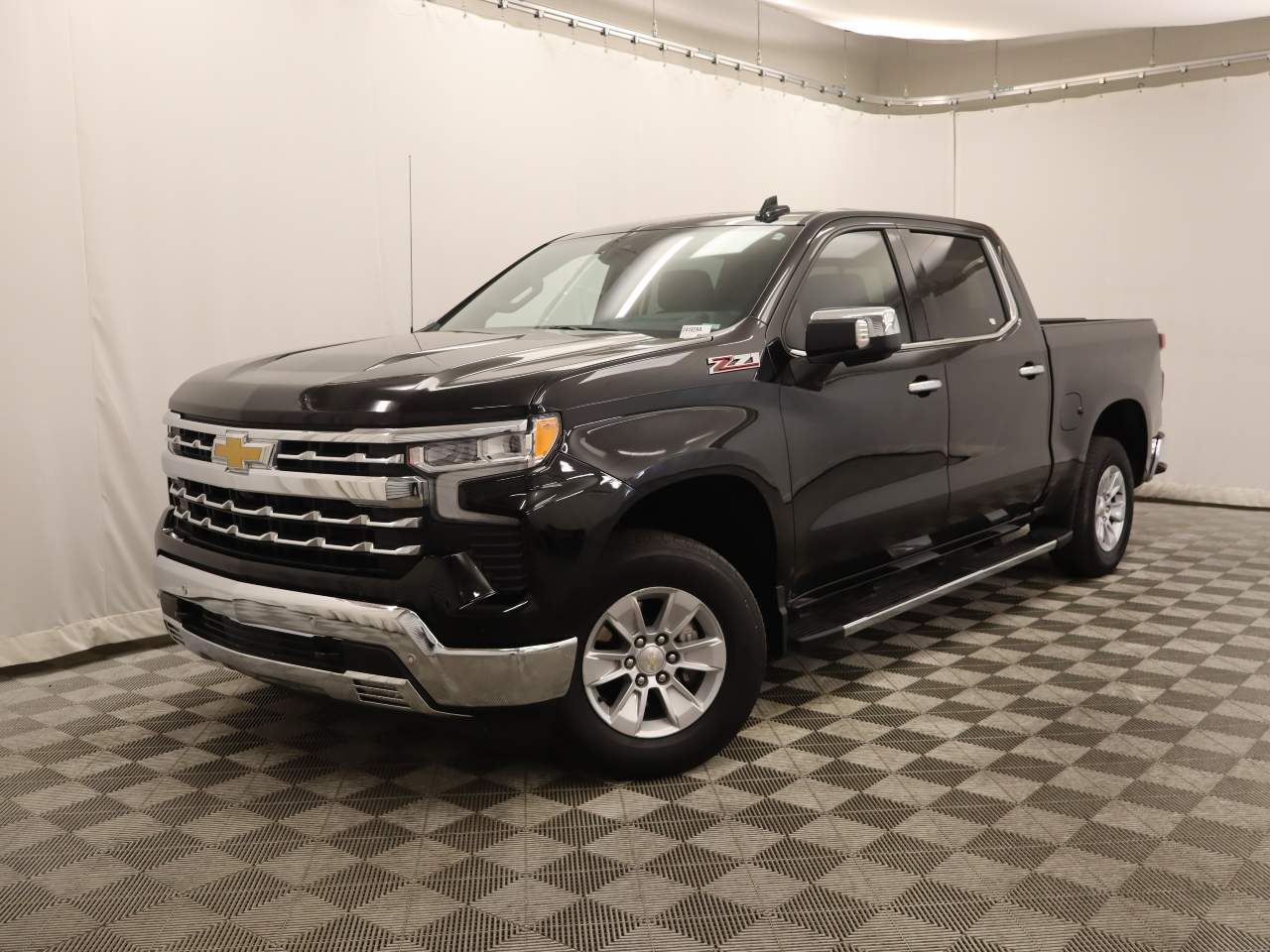 2023 Chevrolet Silverado 1500 LTZ Crew Cab