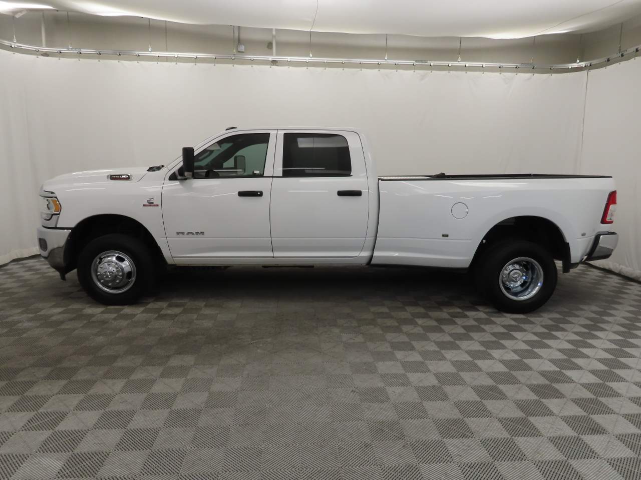 2022 Ram 3500 Tradesman Crew Cab