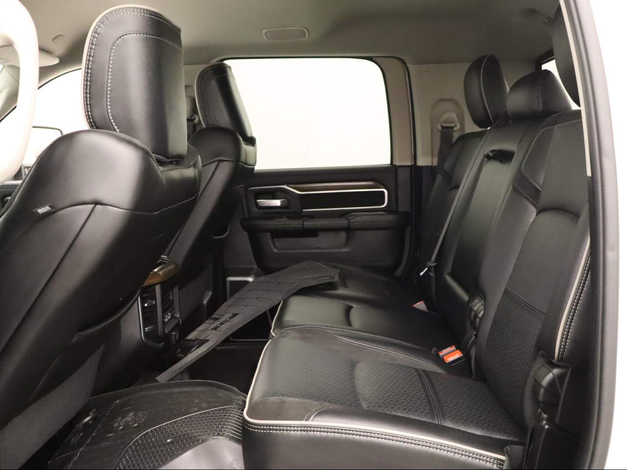 2024 RAM Ram 3500 Pickup Laramie - Photo 19