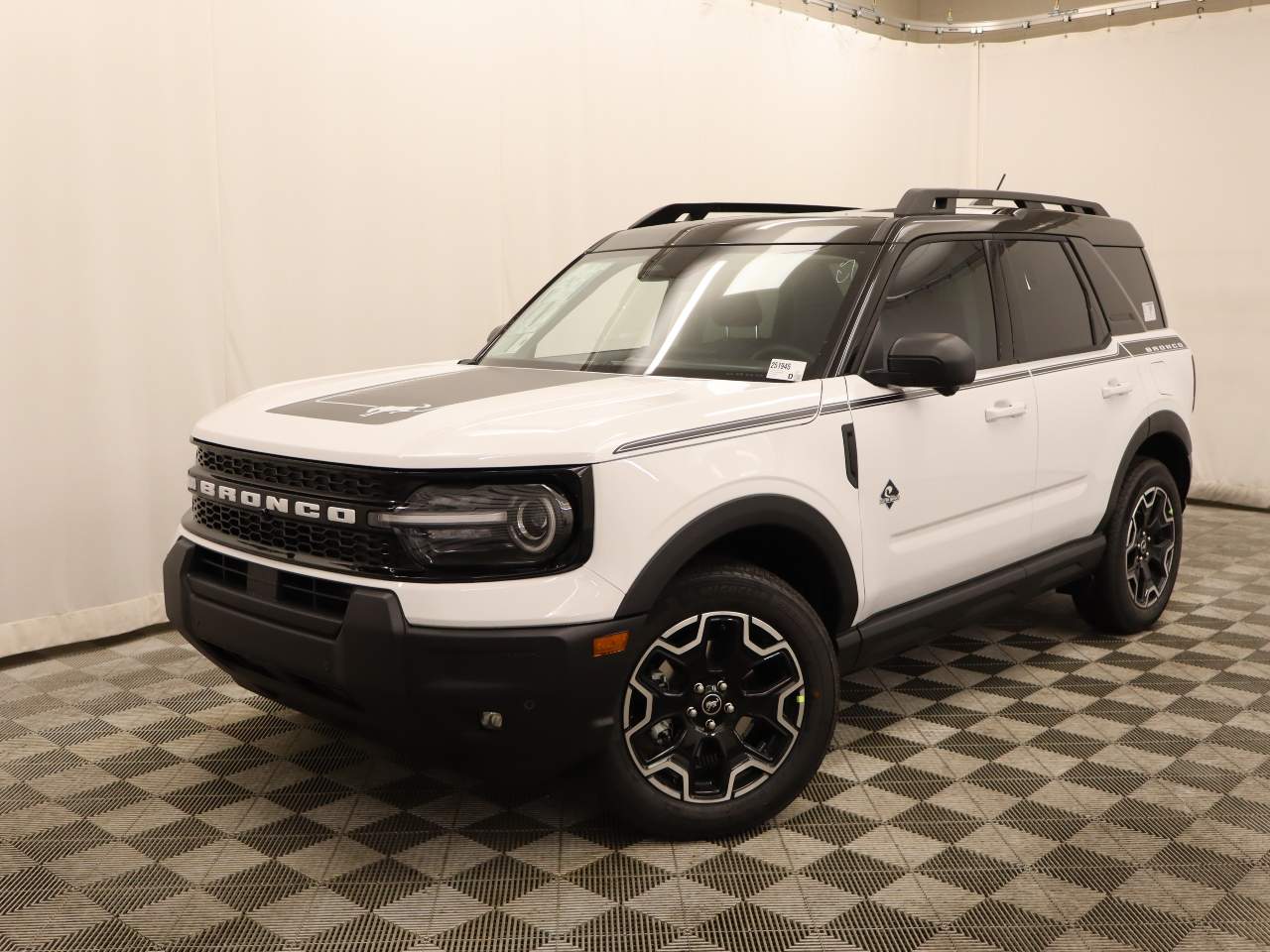 2025 Ford Bronco Sport Outer Banks's photo