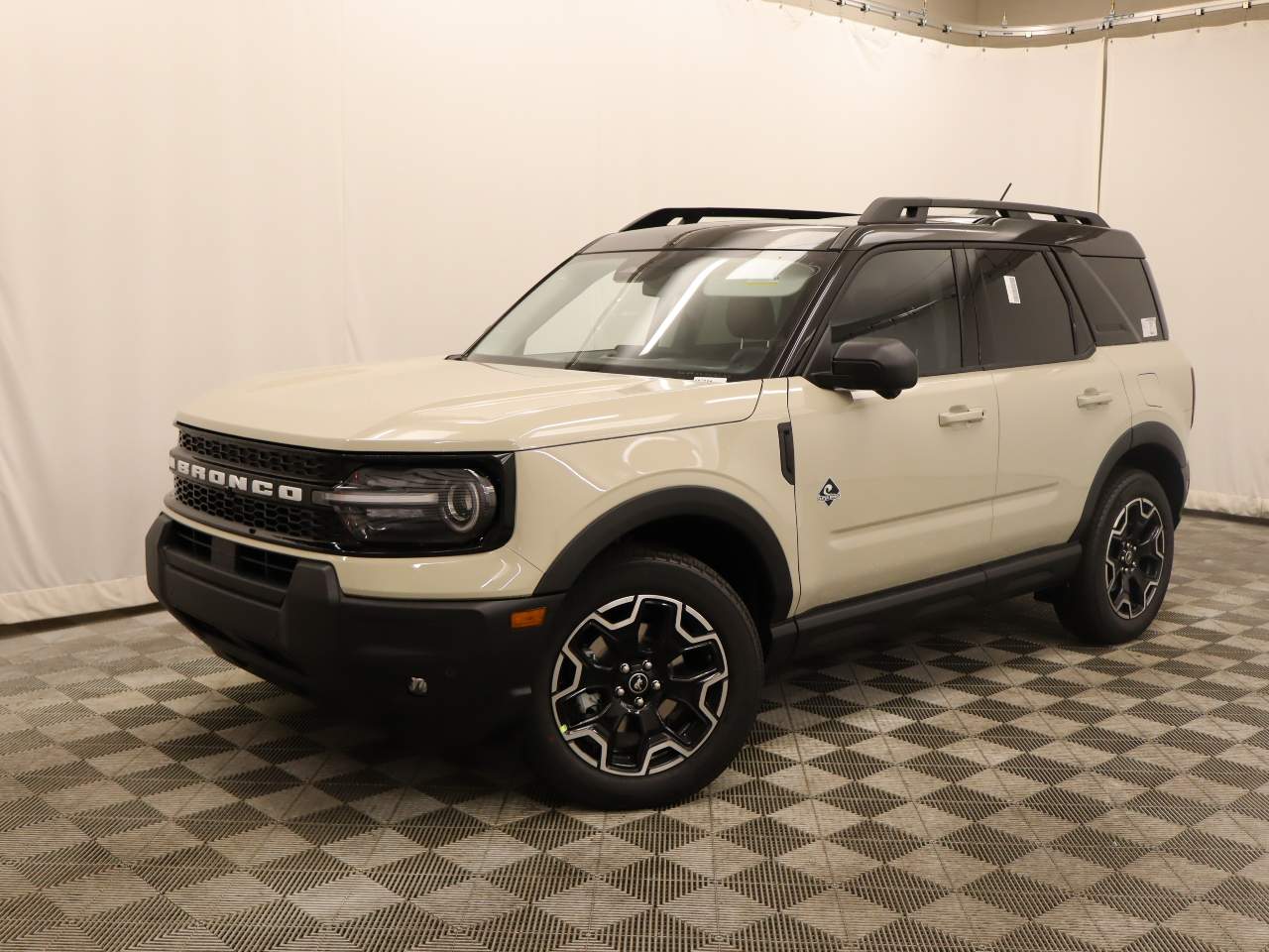 2025 Ford Bronco Sport Outer Banks's photo