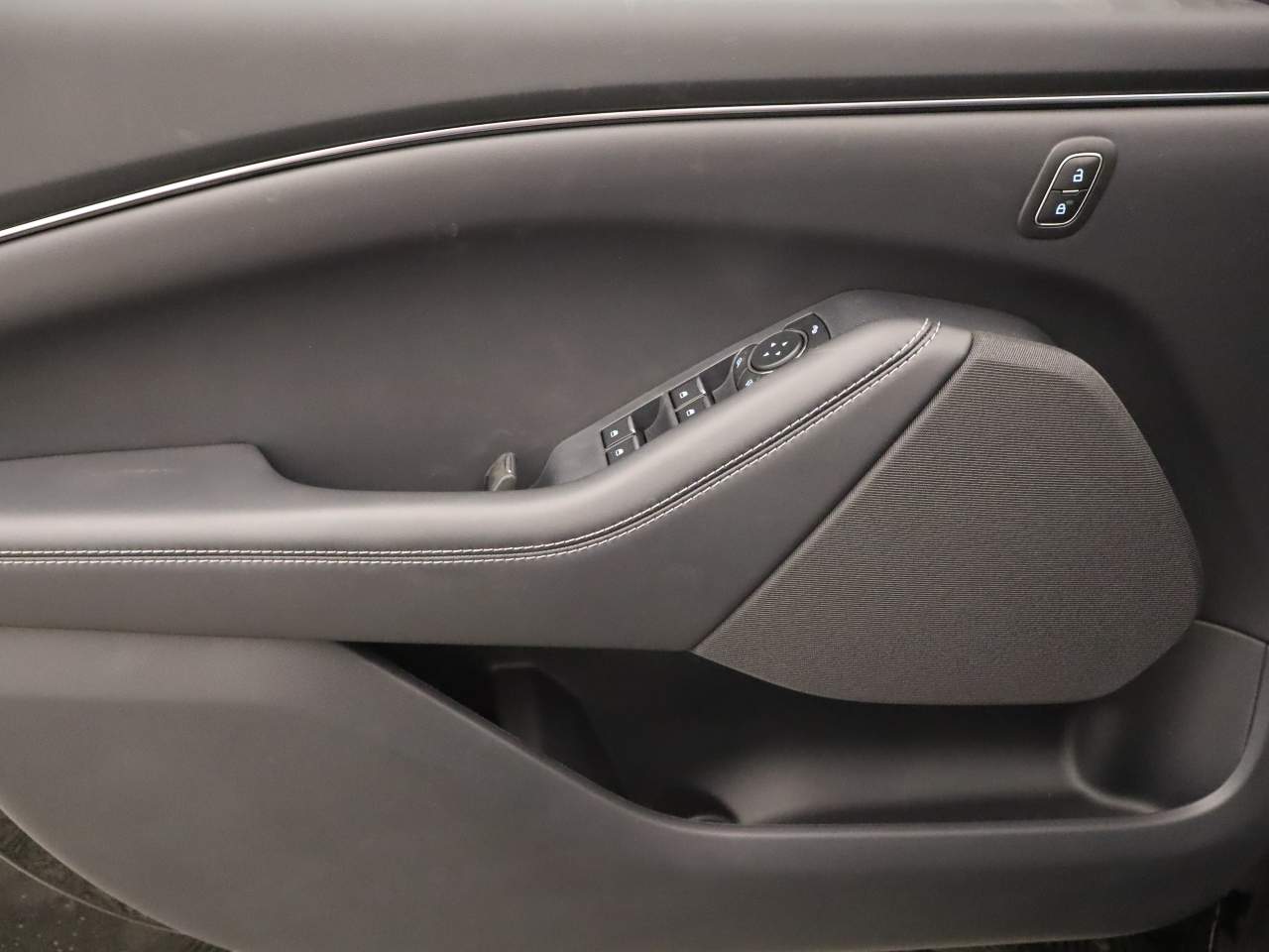2026 Ford Mustang Mach-E Select