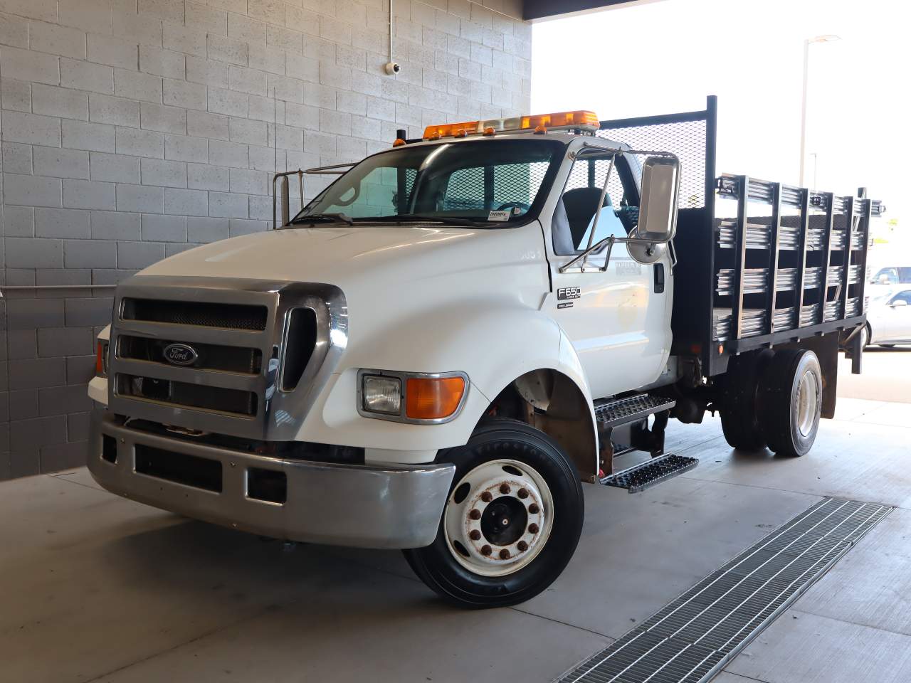 2006 Ford Super Duty F-650 XL