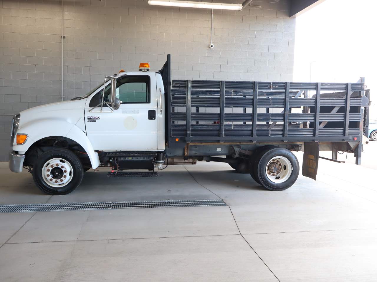 2006 Ford Super Duty F-650 XL