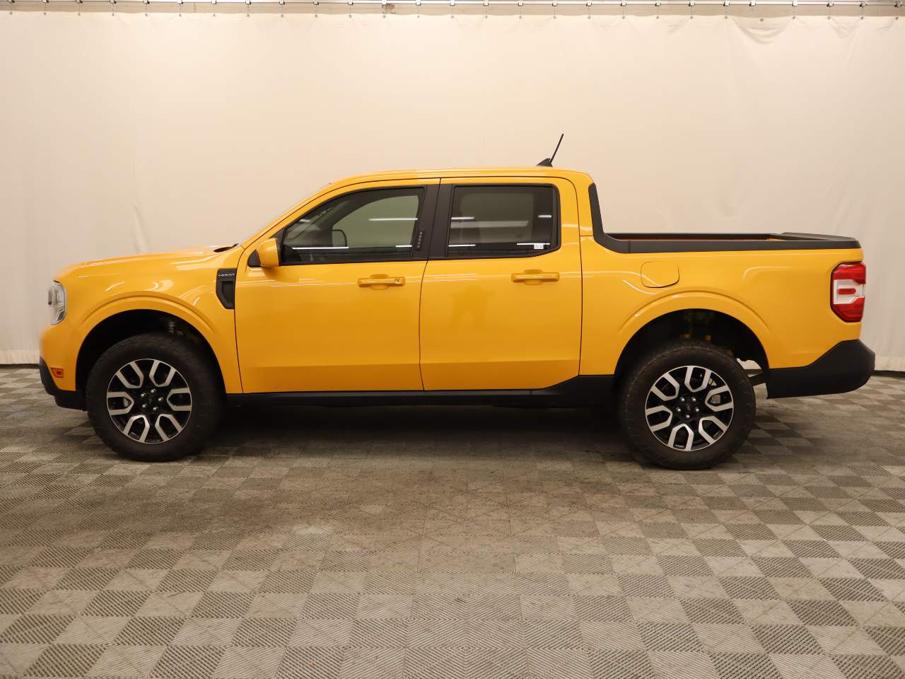 2023 Ford Maverick Lariat Crew Cab