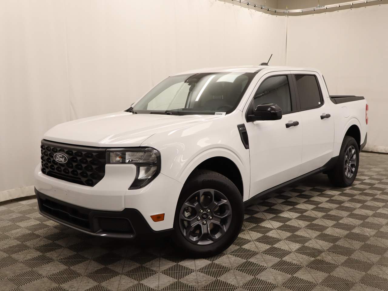 2025 Ford Maverick XLT Crew Cab