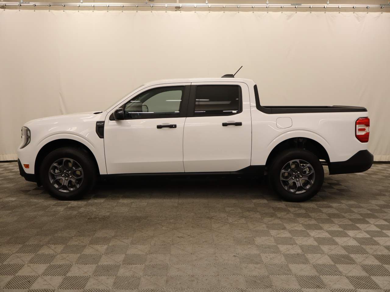 2025 Ford Maverick XLT Crew Cab