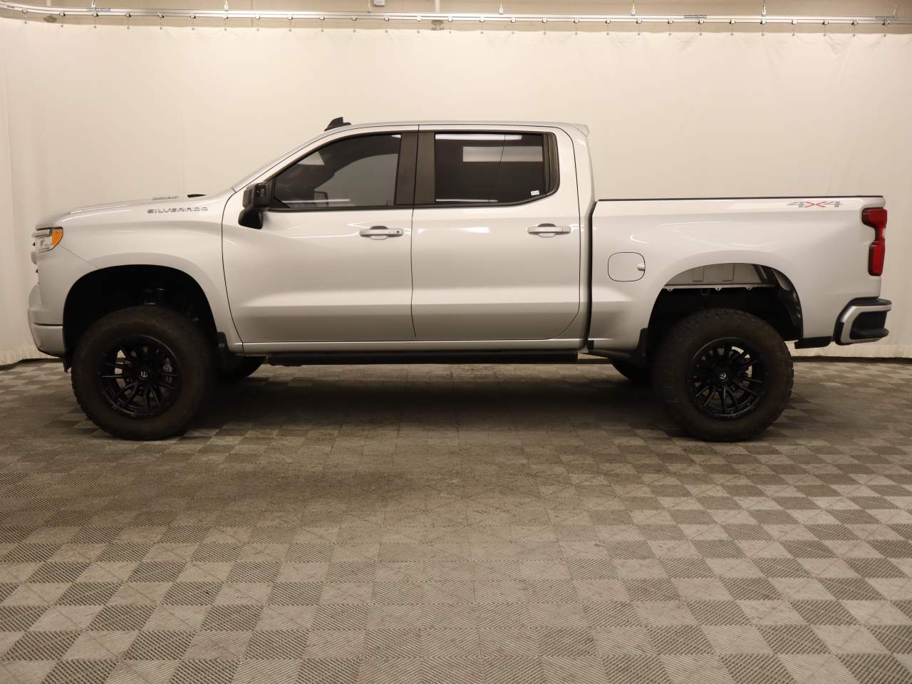 2022 Chevrolet Silverado 1500 RST Crew Cab