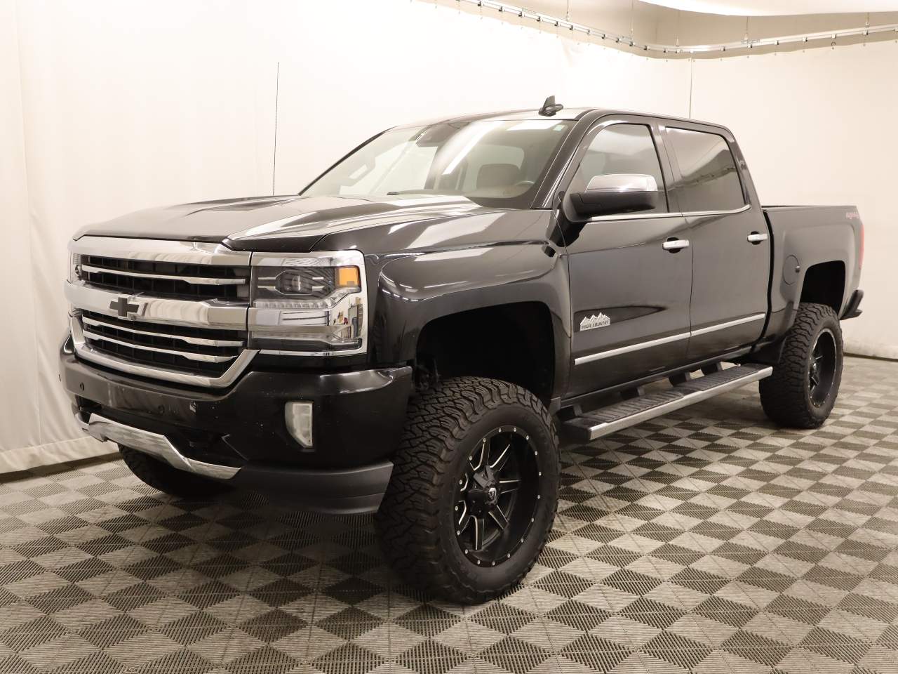 2017 Chevrolet Silverado 1500 High Country Crew Cab