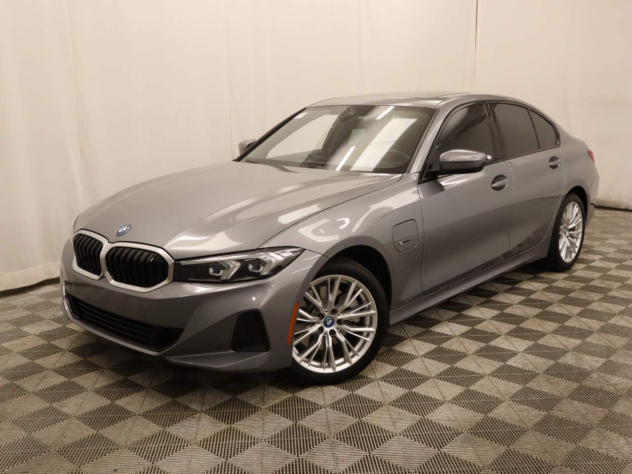 2023 BMW 3-Series 330e xDrive