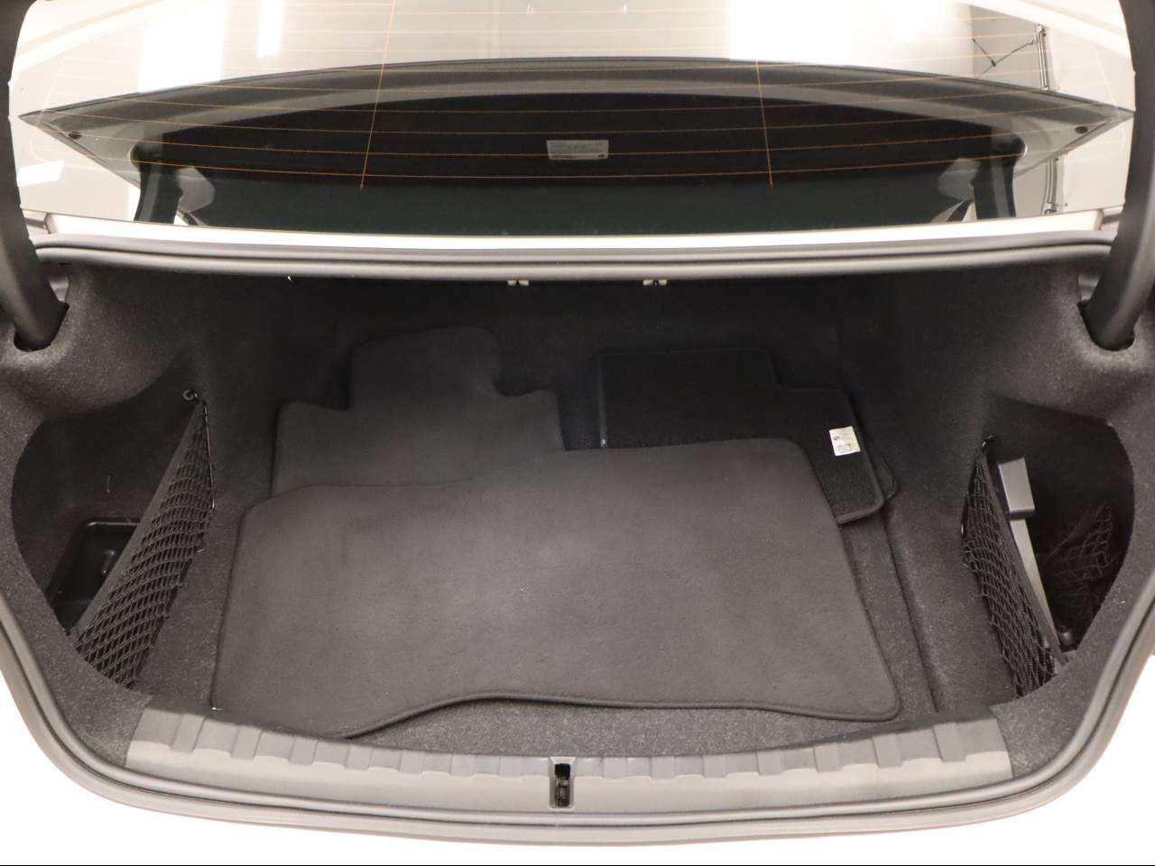 2021 BMW 3-Series 330i