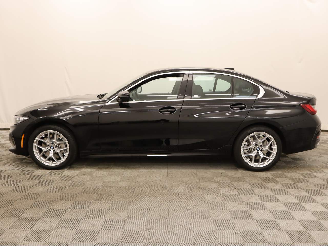 2025 BMW 3-Series 330i xDrive