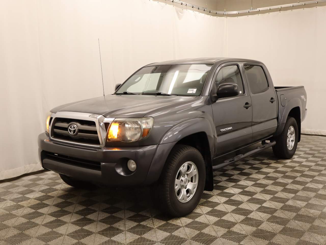 2010 Toyota Tacoma PreRunner V6 Crew Cab