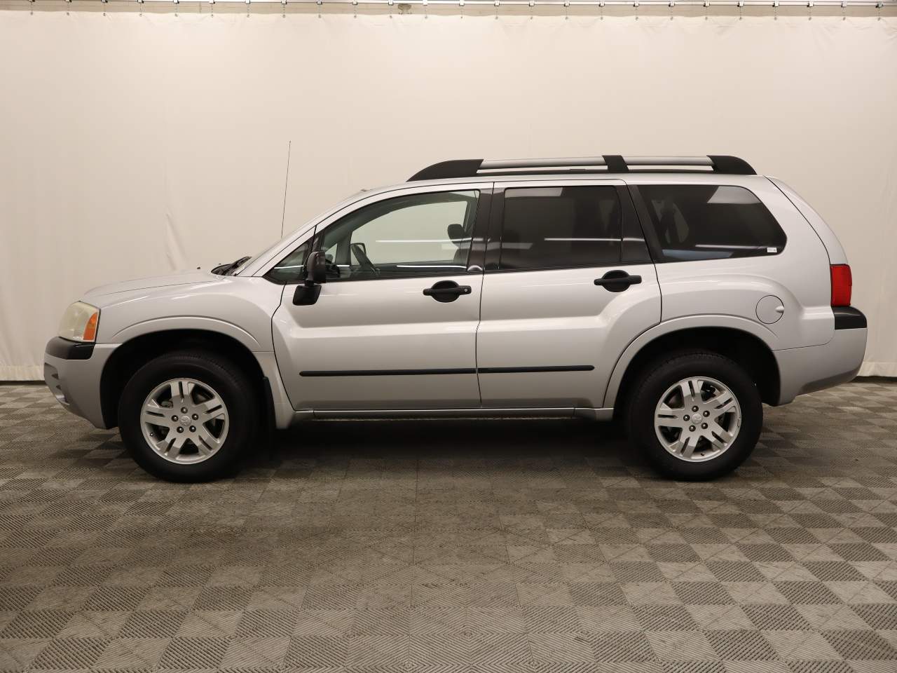 2004 Mitsubishi Endeavor LS