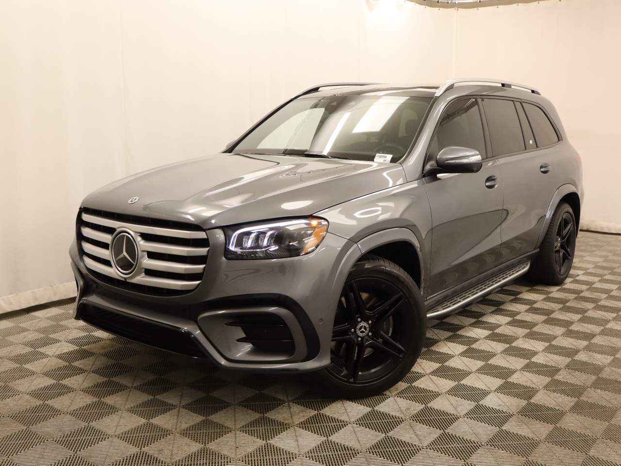 2025 Mercedes-Benz GLS