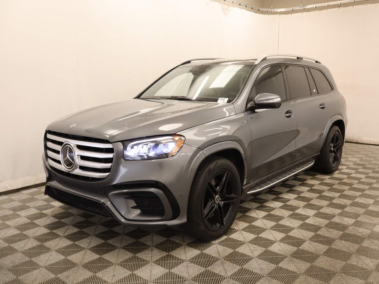 2025 Mercedes-Benz GLS