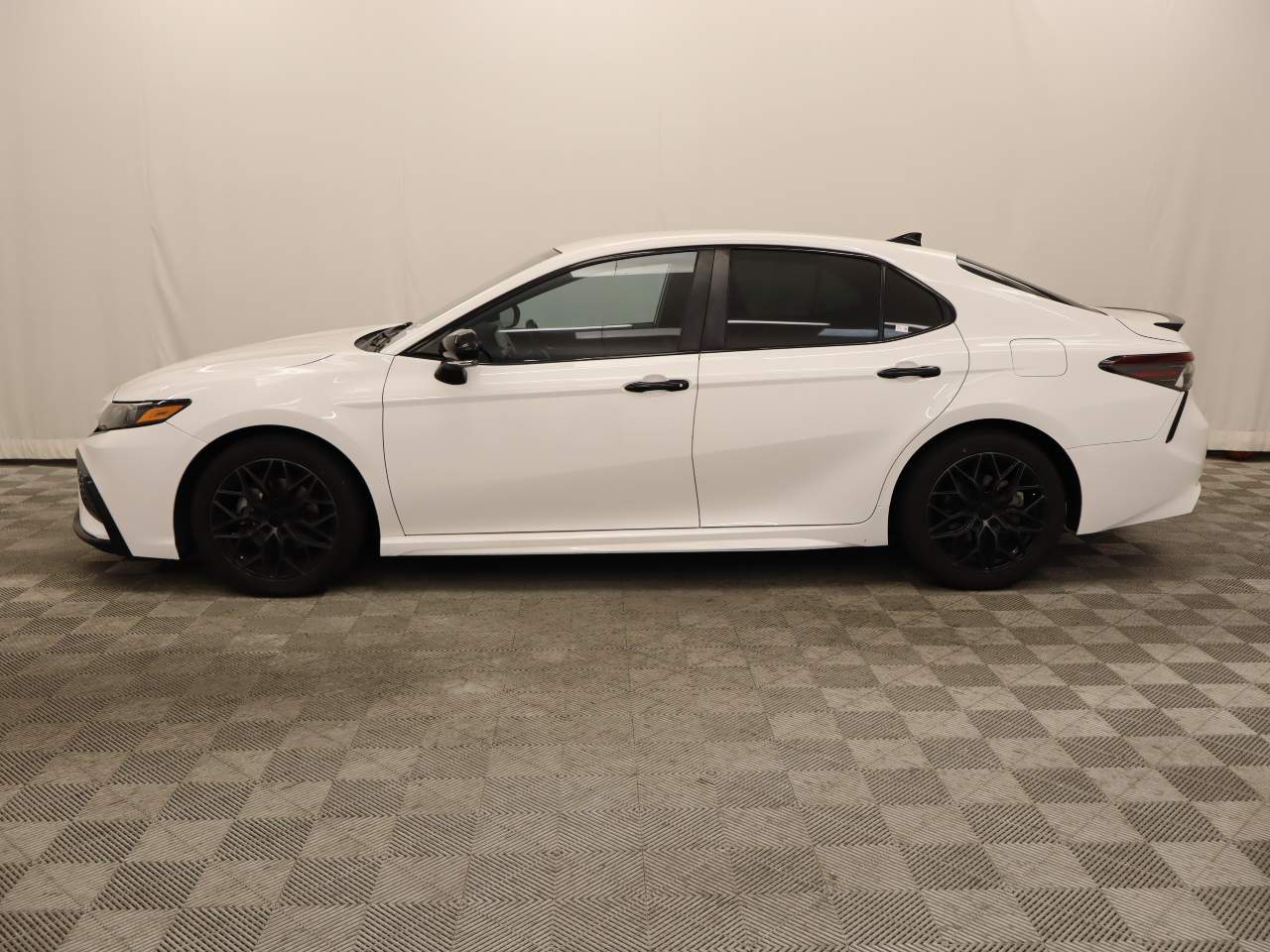 2022 Toyota Camry SE Nightshade
